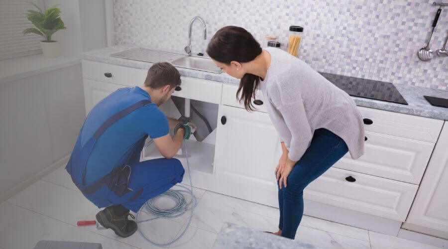 Expert burst pipe repair services in Lone Tree, IA